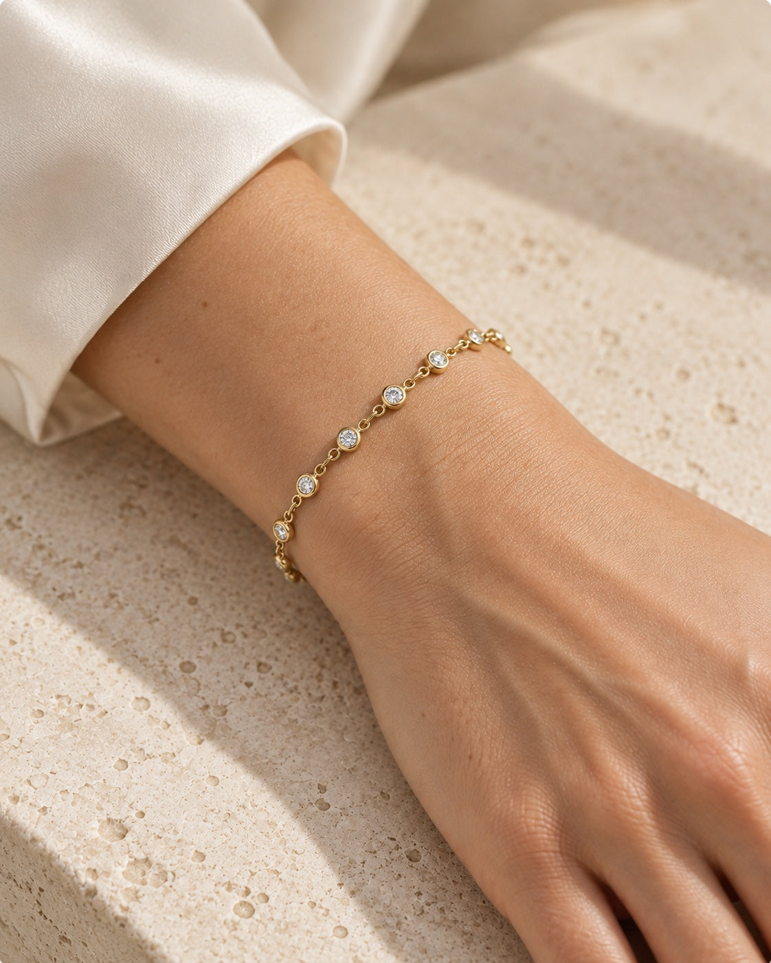Lien d’Or – Diamantarmband aus Gelbgold – KI-generierte Trageansicht
