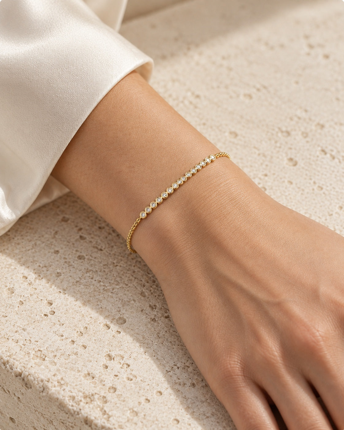 Ruban – Diamantarmband aus Gelbgold – KI-generierte Trageansicht