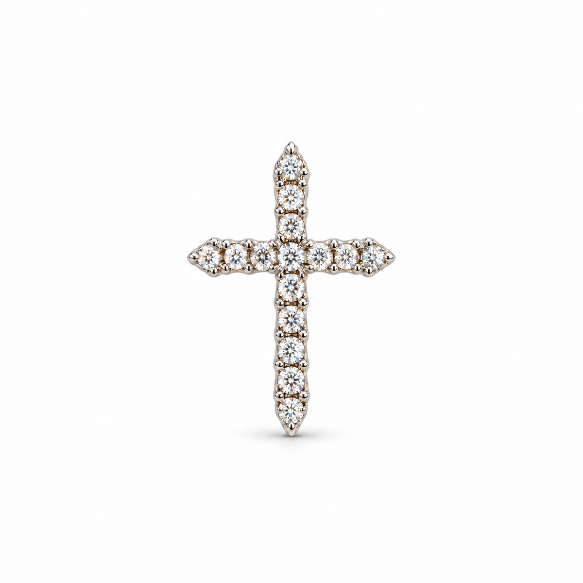 Croce Petite – kleiner Diamant-Kreuzanhänger aus Weißgold 585, ohne Kette